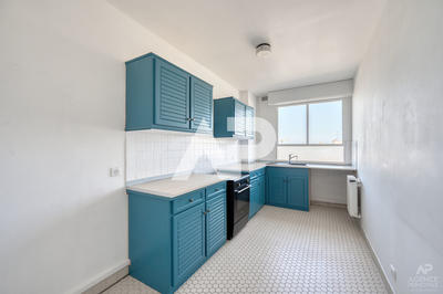 Appartement - 92 m² - 4 pièces