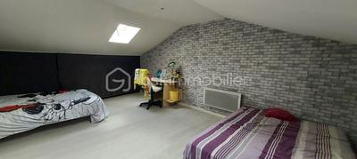 Maison en pierre - 236 m² - 11 pièces