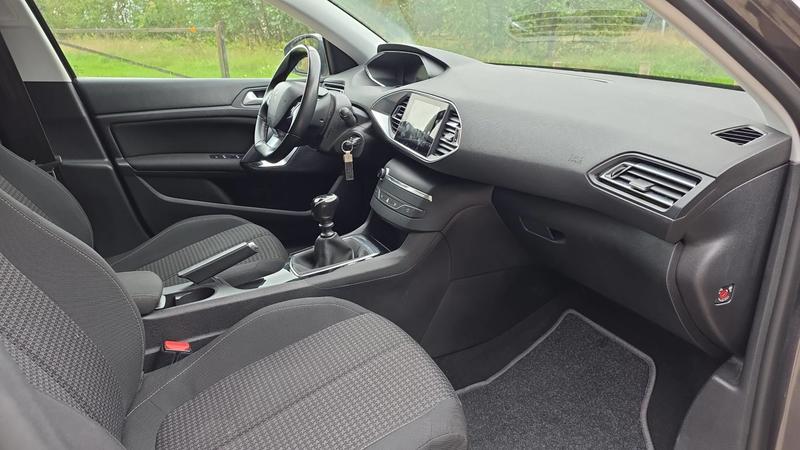 Peugeot 308 Sw II 1.5 BlueHDI 100.0 Active Business