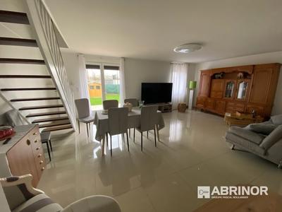 Maison - 77 m² - 4 pièces