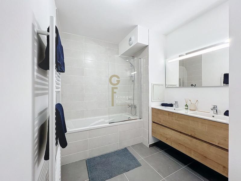 Appartement - 95 m² - 4 pièces