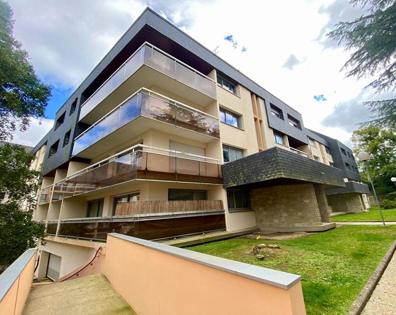 Appartement - 84 m² - 4 pièces