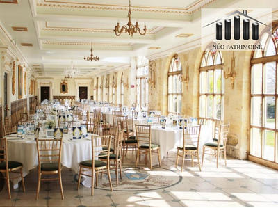 Château - 2 000 m² - 40 pièces