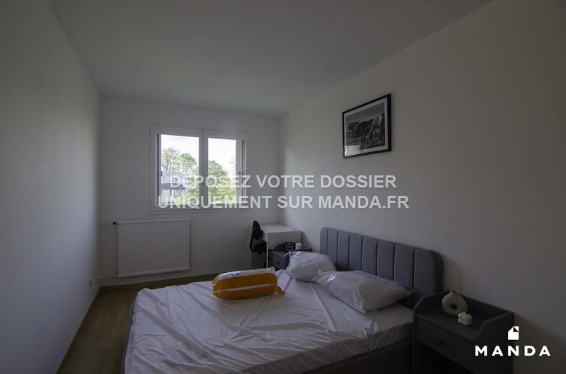 Chambre - 10 m² - 5 pièces