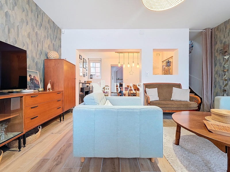 Maison - 90 m² - 4 pièces