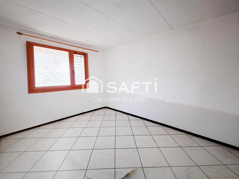 Maison - 99 m² - 4 pièces