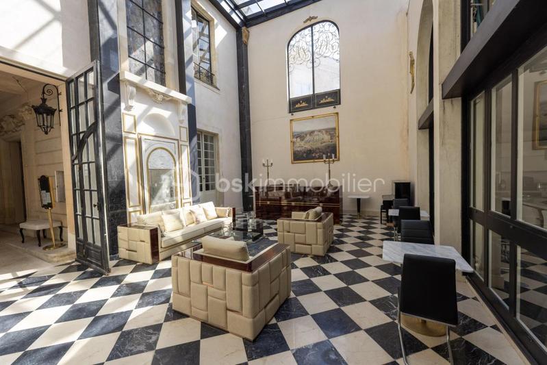 Immeuble - 600 m² - 14 pièces