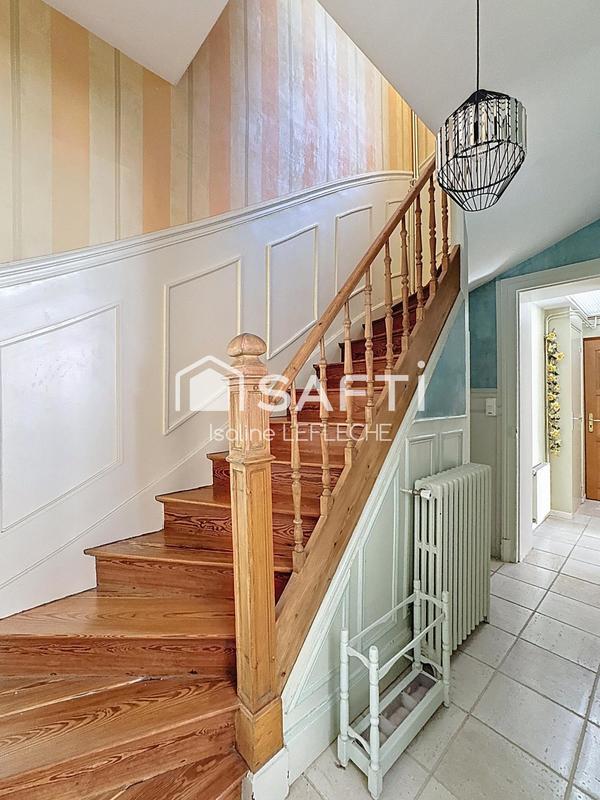 Maison de ville - 150 m² - 9 pièces