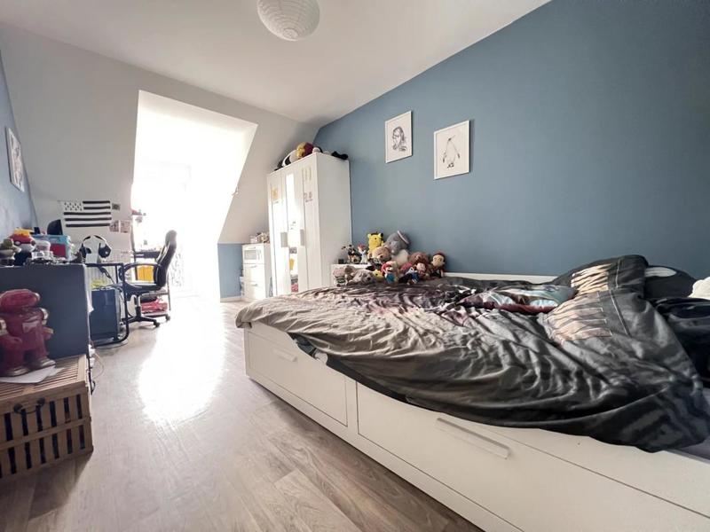 Appartement - 90 m² - 4 pièces