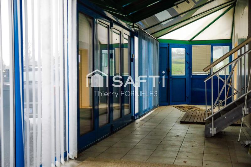 Local commercial - 1 500 m² - 15 pièces