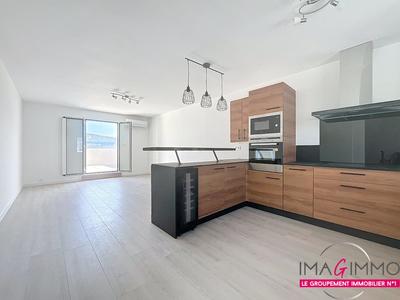 Appartement - 75 m² - 4 pièces