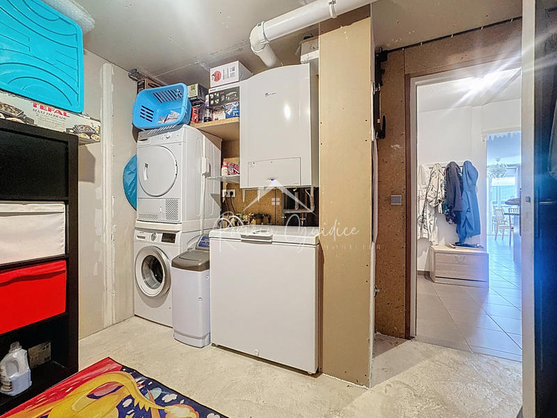 Maison - 98 m² - 4 pièces