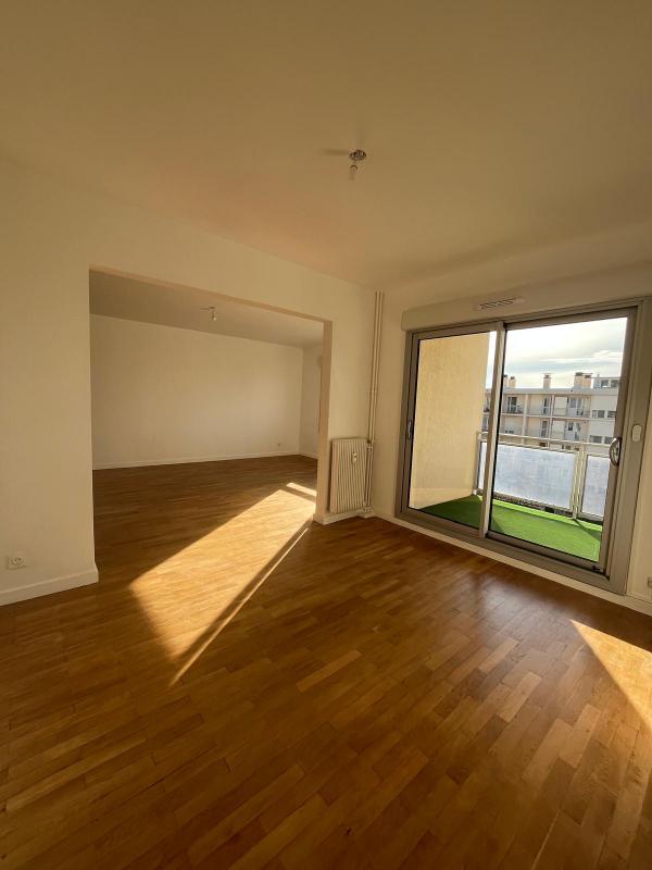 Appartement - 94 m² - 4 pièces
