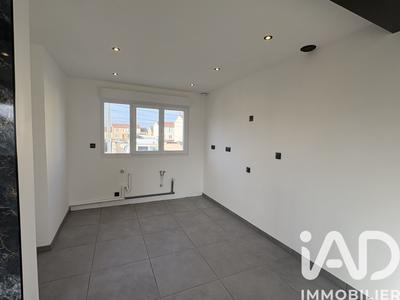 Maison - 63 m² - 6 pièces