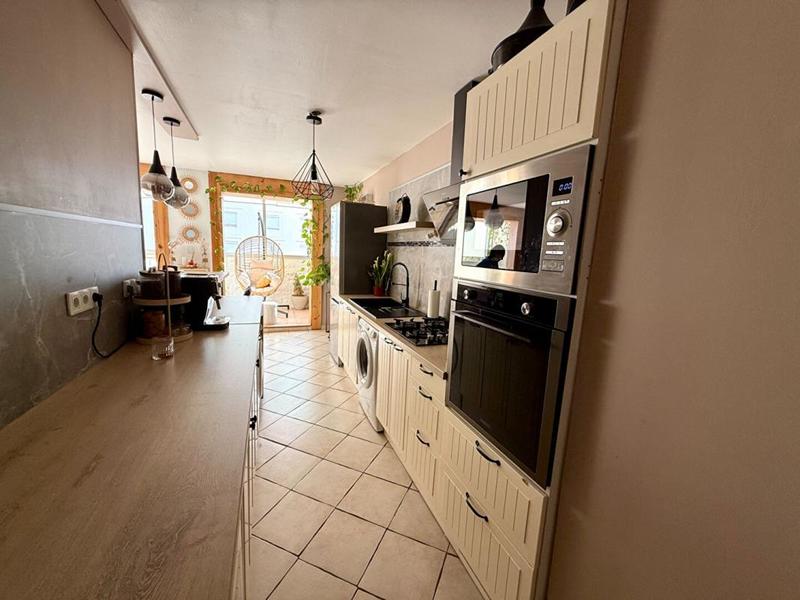 Appartement - 84 m² - 4 pièces