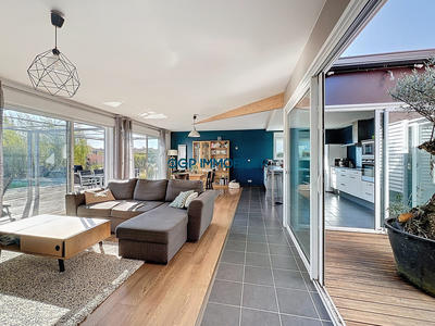Maison contemporaine - 148 m² - 5 pièces