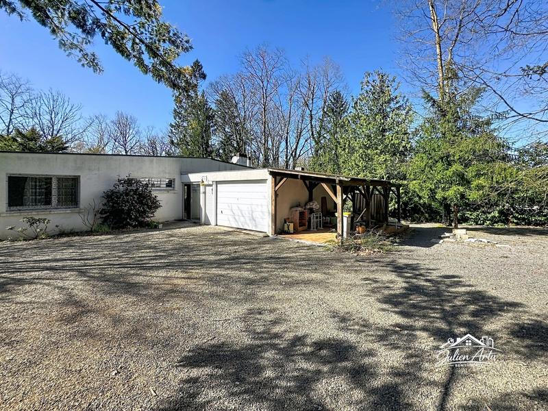 Villa - 194 m² - 10 pièces