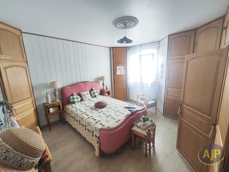 Maison - 92 m² - 4 pièces