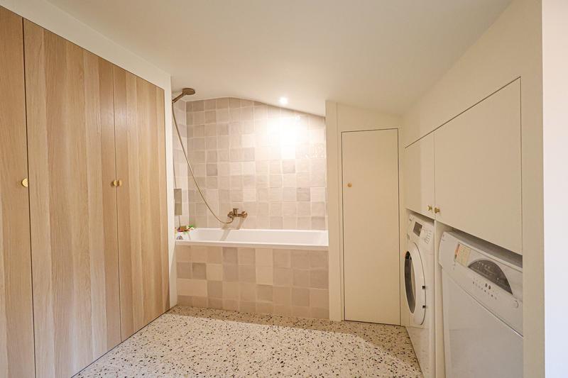 Appartement - 146 m² - 6 pièces