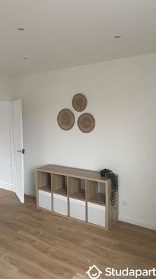 Chambre - 10 m² - 1 pièce