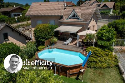 Maison - 265 m² - 10 pièces