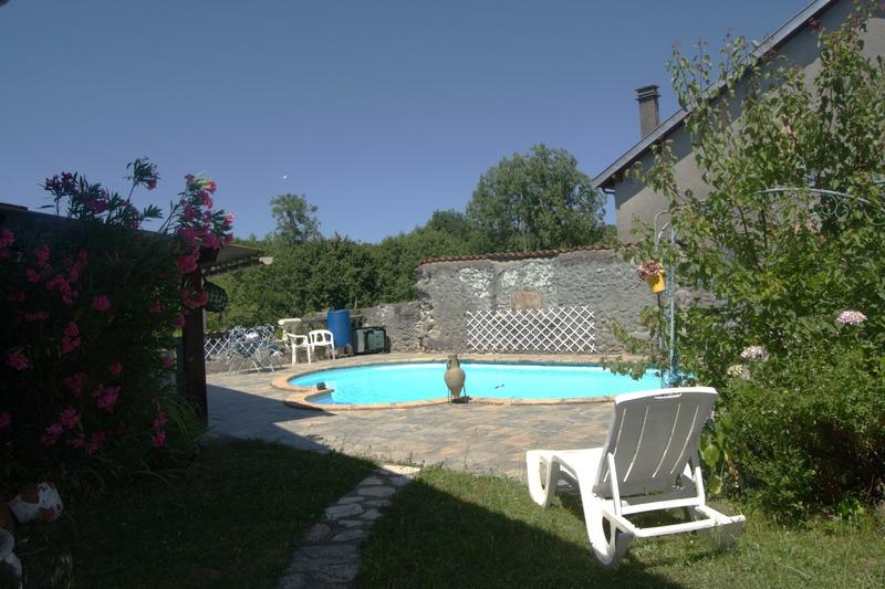 Maison - 270 m² - 6 pièces