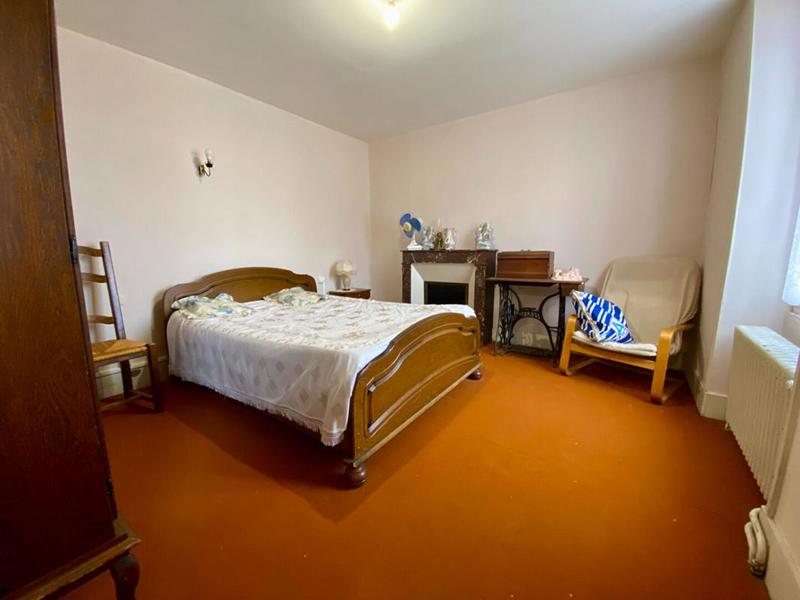 Maison - 210 m² - 9 pièces