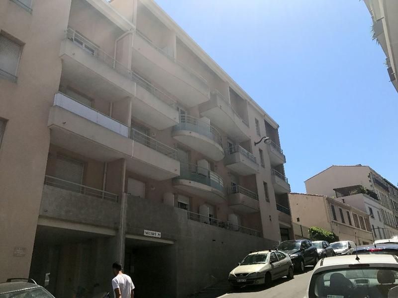 Studio - 19 m² - 2 pièces