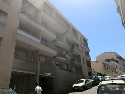 Studio - 19 m² - 2 pièces