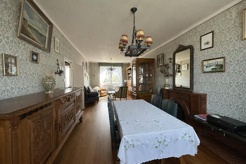 Maison - 120 m² - 6 pièces