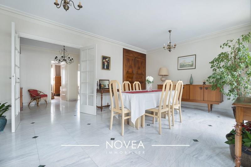 Appartement - 100 m² - 4 pièces