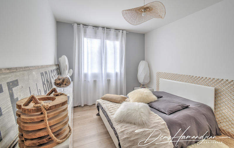 Appartement - 100 m² - 4 pièces