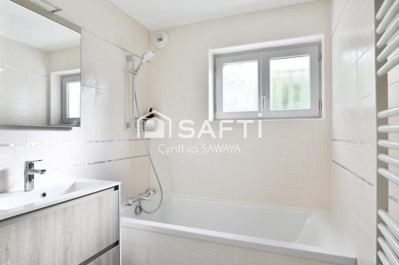 Maison - 120 m² - 4 pièces