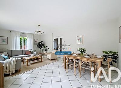 Maison - 106 m² - 5 pièces