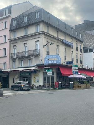 Fonds de commerce - 1 400 m²