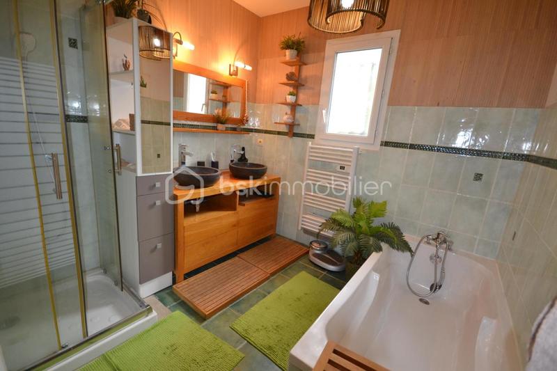 Maison - 111 m² - 5 pièces