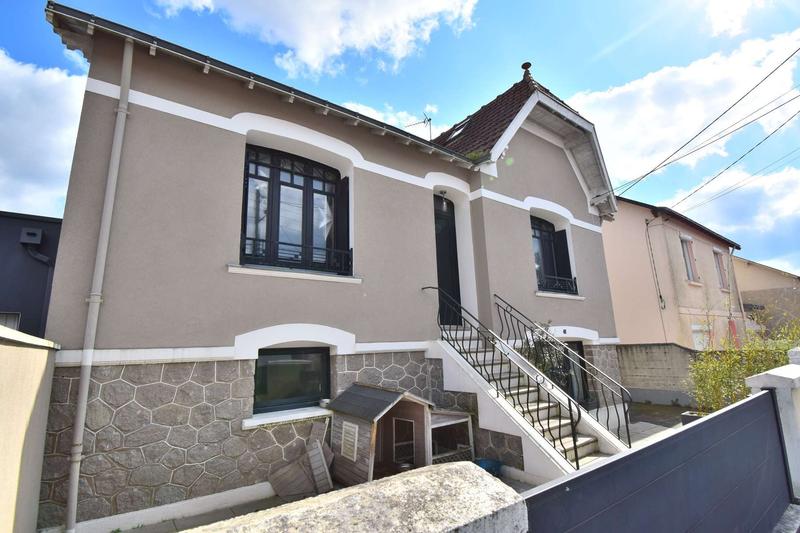 Maison traditionnelle - 116 m² - 5 pièces