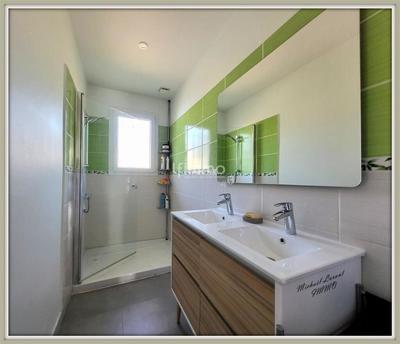 Maison - 96 m² - 4 pièces