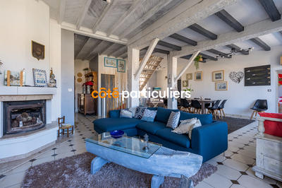 Maison - 233 m² - 9 pièces