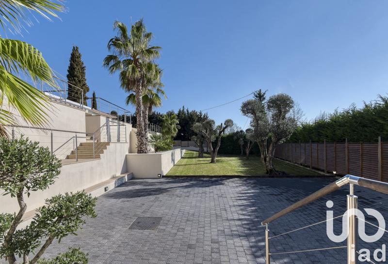 Maison de maîtres - 280 m² - 8 pièces