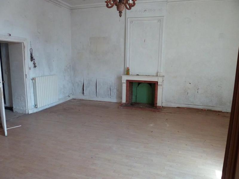 Maison - 210 m² - 8 pièces