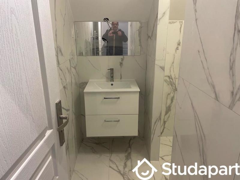 Chambre - 16 m² - 1 pièce