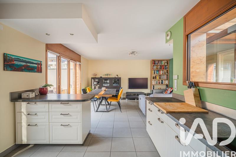 Maison - 99 m² - 4 pièces