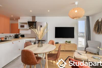 Chambre - 9 m² - 1 pièce