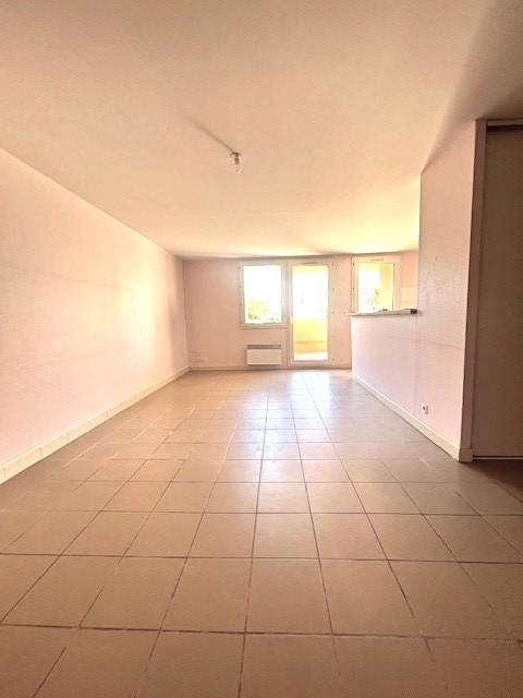 Appartement ancien - 76 m² - 3 pièces