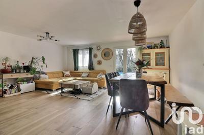 Maison - 92 m² - 4 pièces