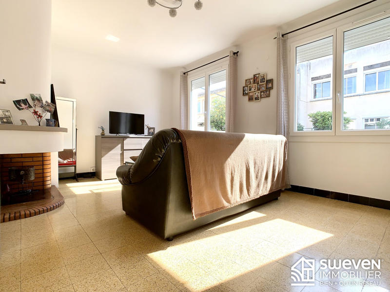 Maison - 90 m² - 5 pièces