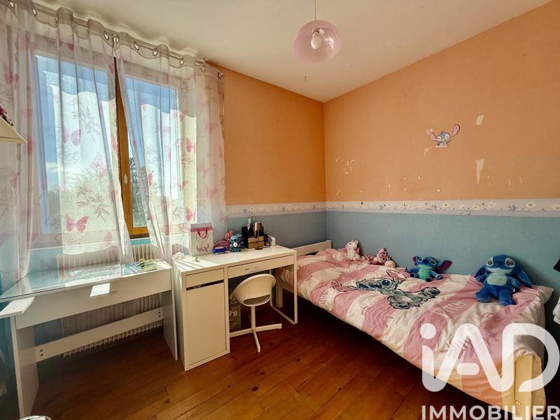 Maison - 187 m² - 9 pièces