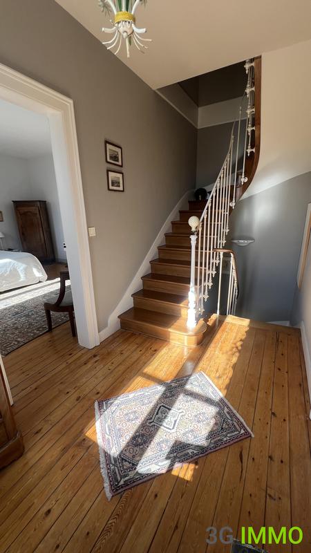 Maison ancienne - 200 m² - 10 pièces