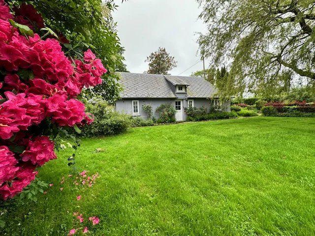 Maison - 295 m² - 8 pièces